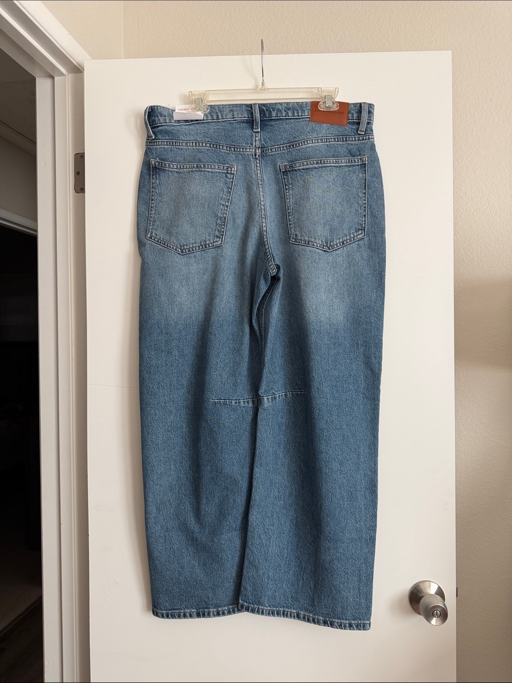 NWT Lucky Brand Barrel Wide Leg Jeans - Picture 4 of 6